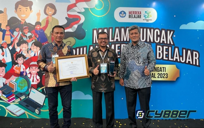 Kemendikbudristek Berikan Penghargaan ke PJ Bupati Aceh Utara