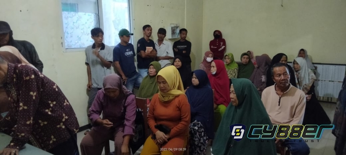 Inovatif, BLT DD di Desa Ciadeg Dibagikan Melalui Rekening KPM 