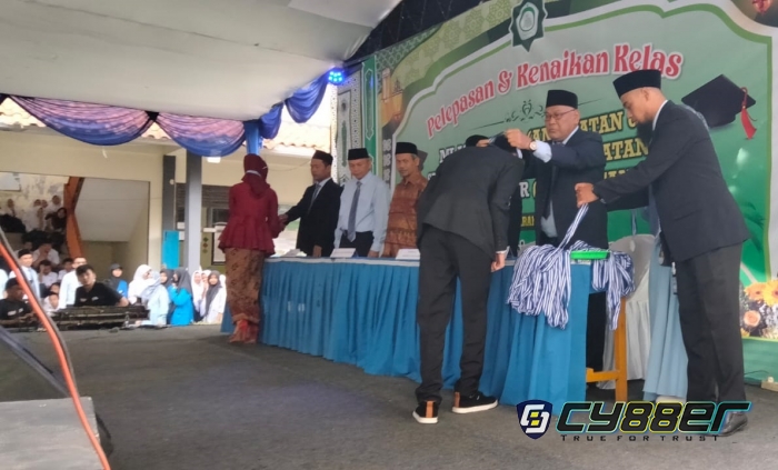 YPI Asysyukur Cijeruk Gelar Acara Pelepasan dan Kenaikan Kelas MI, SMPI, SMK 