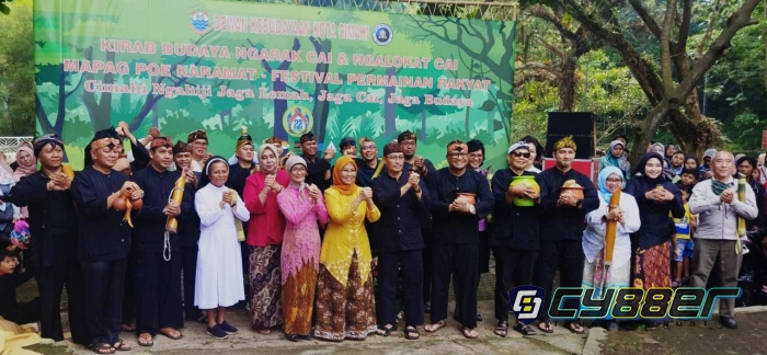 Sambut HUT Kota Cimahi Ke 22 Tahun, Dewan kebudayaan Kota Cimahi Gelar "Kirab Budaya Ngarak Cai"