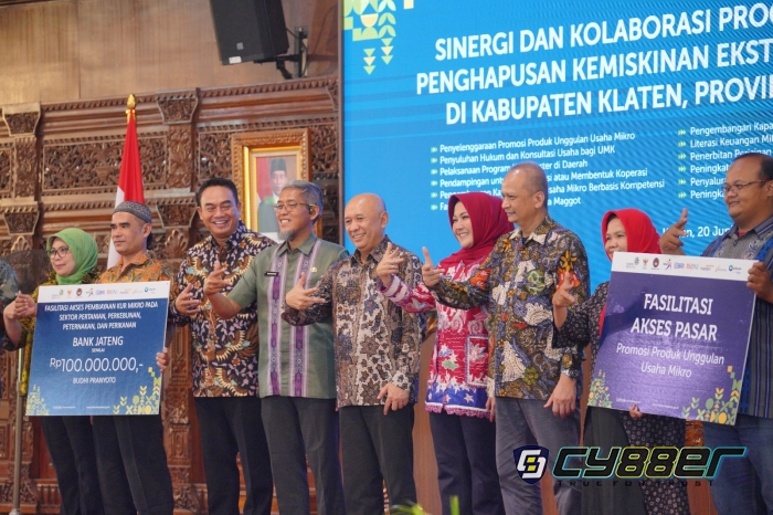 Luncurkan Sinergi Percepatan Penghapusan Miskin Ekstrem : Menkop UKM Berikan Bantuan di Klaten 