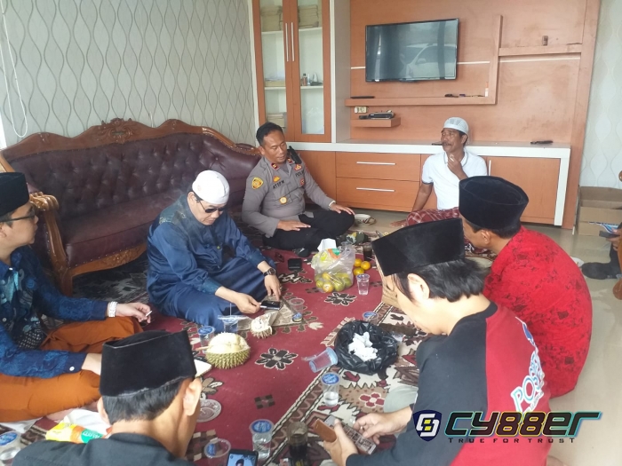 Jumat Curhat, Kapolsek Cibeber: Kolaborasi Polri dan Masyarakat, Mampu Ciptakan Kemaslahatan Bersama