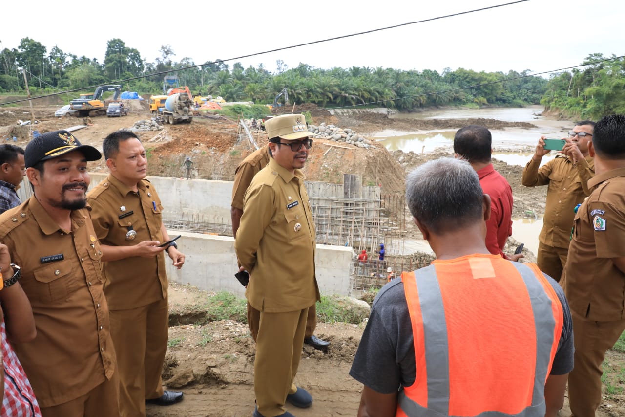 Masyarakat Menilai, Setahun Menjabat, Pj Bupati Azwardi Hanya Melakukan Pencitraan di Tengah Kehidupan Masyarakat Aceh Utara