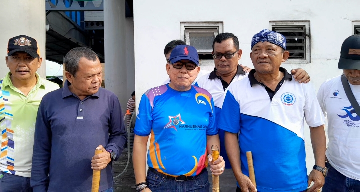 Kepala Balai Pengelola Transportasi Darat Giatkan Kembali Jumat Bersih di Terminal Terpadu Merak