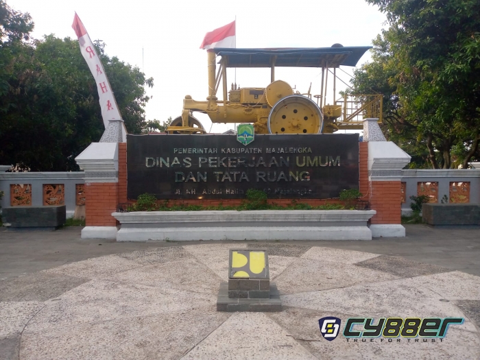Dinas PUTR Majalengka Pastikan Jembatan Cideres yang Rusak akan Segera Diperbaiki 