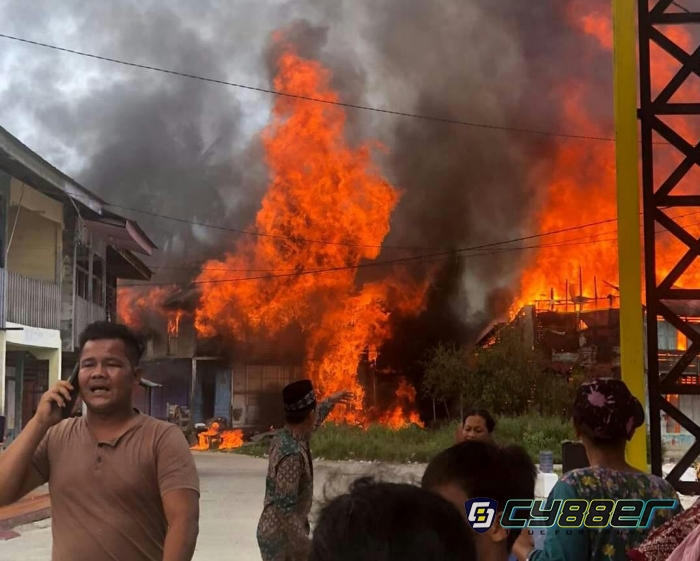 Jelang Sholat Jumat, 30 Rumah Terbakar di Rokan Hilir