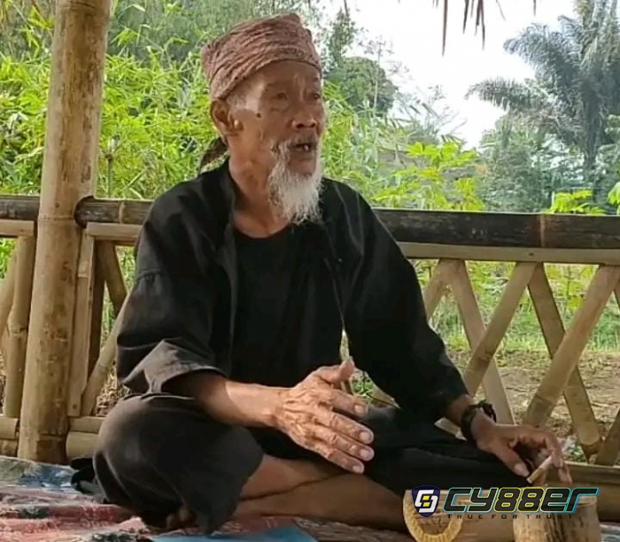 Yudistira Purana Sakyakirti Alias Mang Ujang Laip, Maestro Aksara Kuno di Cimahi Kurang Mendapat Perhatian Pemerintah