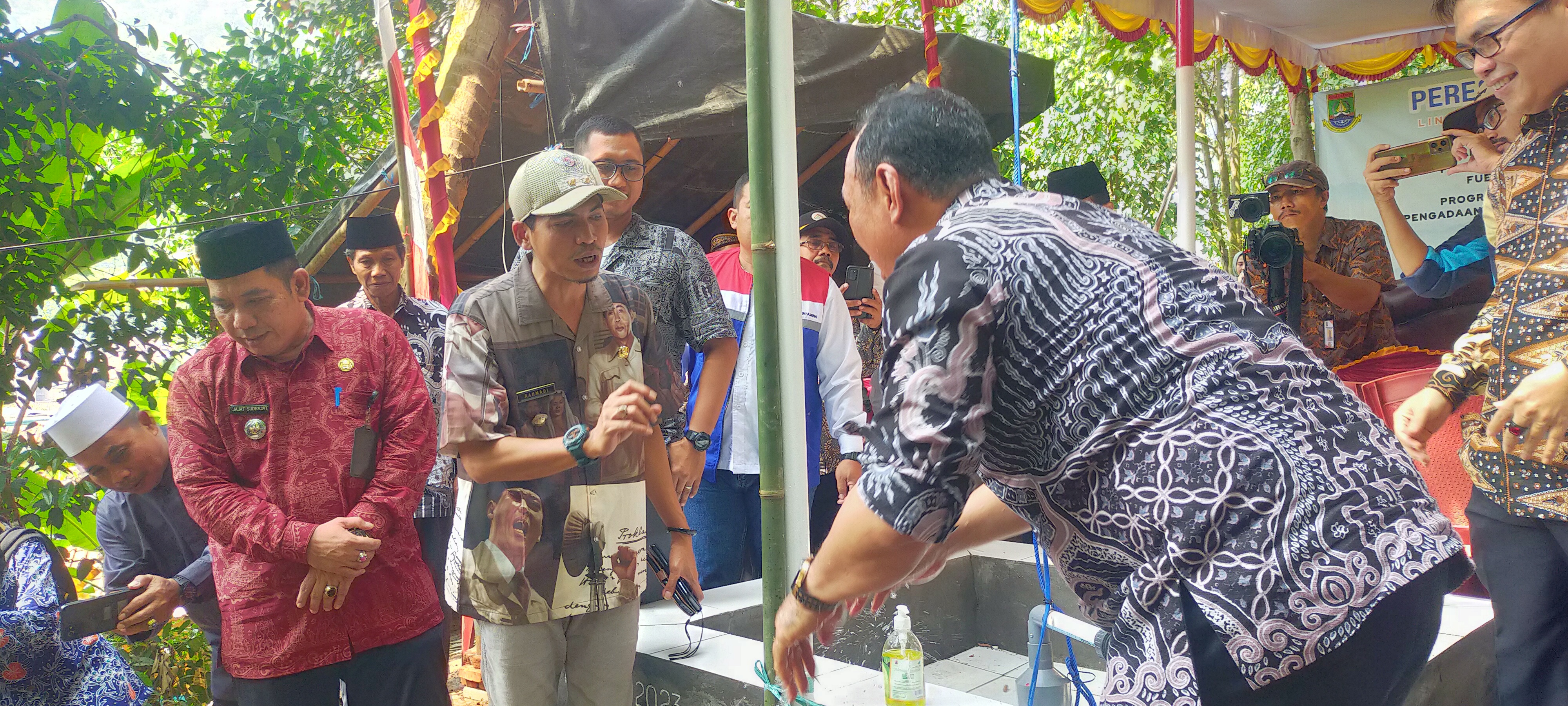 Walikota Cilegon Resmikan Sumur Bor di Link Cupas Kulon Kelurahan Gerem
