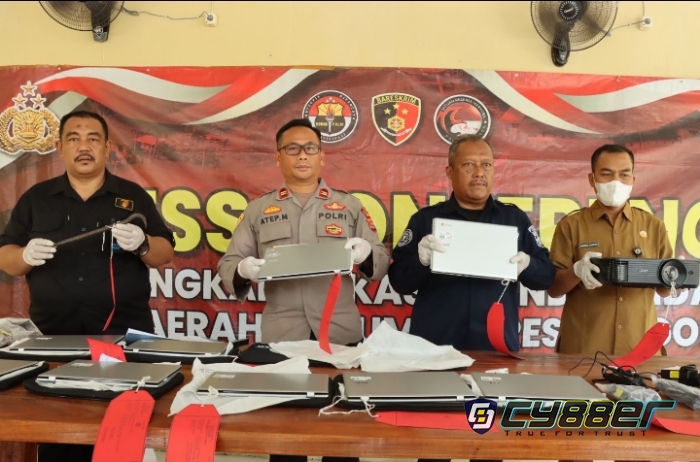 Tiga Remaja Digelandang ke Kantor Polisi Usai Lakukan Pencurian 9 Unit Laptop