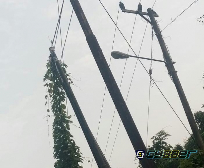 Belasan Lampu Jalan Tidak Berfungsi dan Terlantar di Kelurahan Batukuning Hingga Baturaja Barat