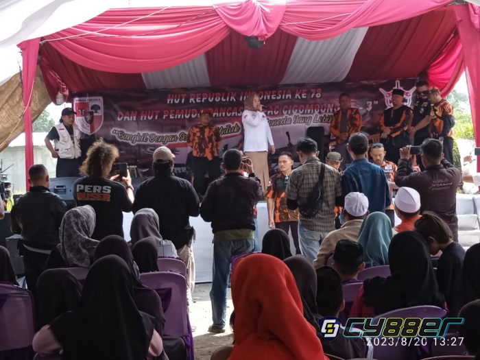 Isi HUT RI Ke-78, PP PAC Cigombong Santuni Ratusan Anak Yatim