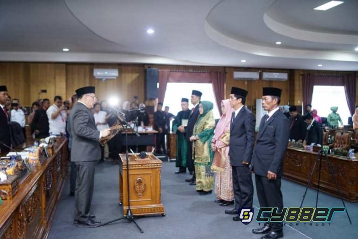 DPRD OKU Gelar Paripurna PAW 5 Anggota