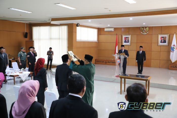 Resmi Dilantik, Drs Ahmad Nuryana Kini Menjabat Sekda Kota Cimahi