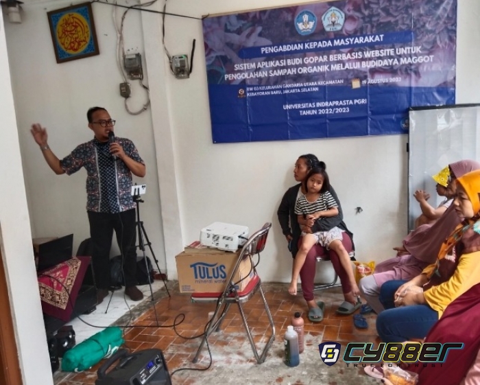 Dosen Unindra  PGRI Sosialisasikan Budidaya Maggot Berbasis Aplikasi 