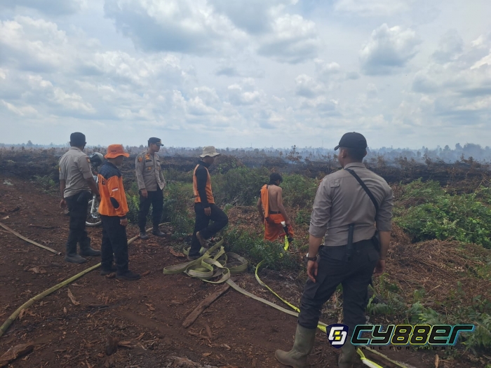 Polsek Langgam Verifikasi Karhutla Dashboard Lancang Kuning di Desa Gondai