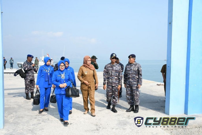 Gunakan Rigid Hull Inflatable Boat (RHIB) Komandan Lanal Banten Tinjau Pos TNI AL Pulau Panjang