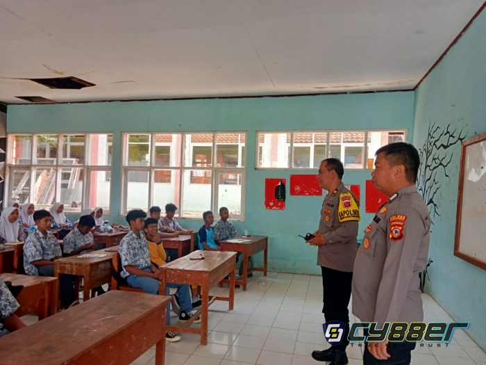 Cegah Kasus Bullying, Polisi di Majalengka Beri Edukasi ke Pelajar SMA Negeri 1 Sindangwangi