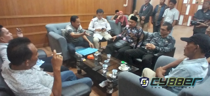 Masyarakat Madaksa Harus Kembali Bersabar Menunggu Hasil Legalitas Tanah Mereka