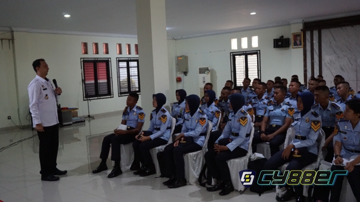 FieldStudy Taruna Poltekip Sambangi Lapas Cilegon