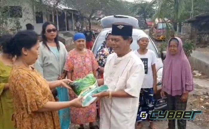 Pengusaha Lokal H. Erwin Terus Laksanakan Jumat Berkah Meski Sesibuk Apapun