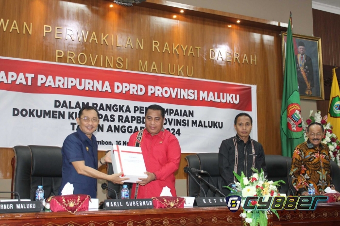 Pemerintah Provinsi Maluku Serahkan KUA-PPAS Ke DPRD Provinsi Maluku