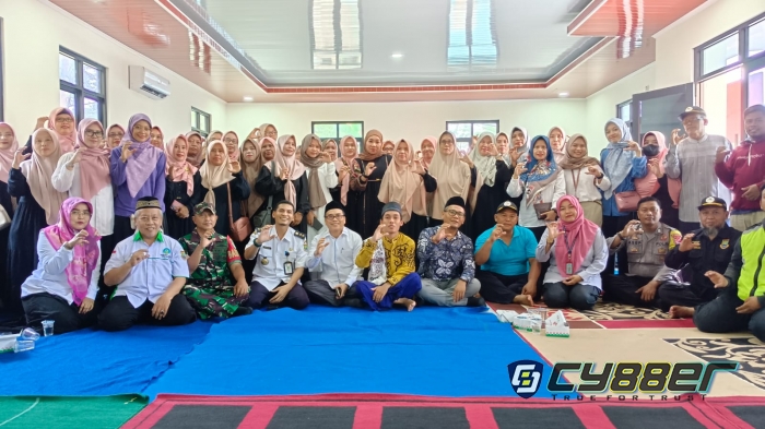 Wujudkan Masyarakat Berdaya Saing Kelurahan Gerem Serahkan Sertifikat Ahli K3 Umum 