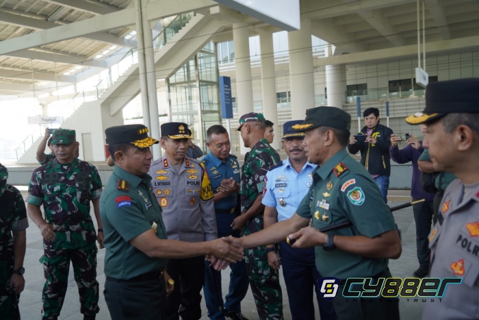 Danrem 062/TN Mendampingi Panglima TNI Dalam Kunjungan Diwilayah Korem 062/TN