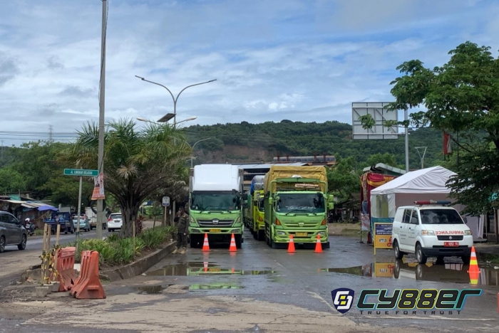 Antisipasi Puncak Arus Libur Natal 2023, ASDP Alihkan Kendaraan Golongan VIII dan IX ke Pelabuhan Ciwandan