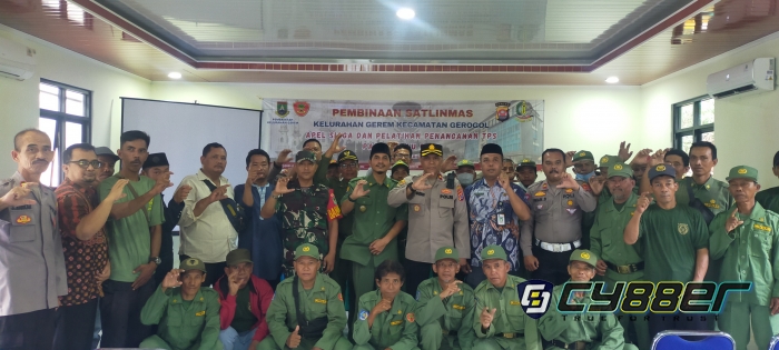 Songsong Pemilu 2024 Kelurahan Gerem Selenggarakan Pembinaan dan Pelatihan Satlinmas