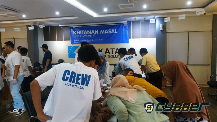 Bersama Karang Taruna, Krakatau Tirta Industri Melangsungkan Khitanan Massal di Hari Jadi yang Ke-28