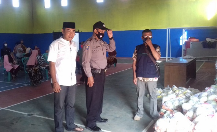 Monitoring Penyaluran BPNT Personel Polres Majalengka Polda Jabar Imbau Prokes