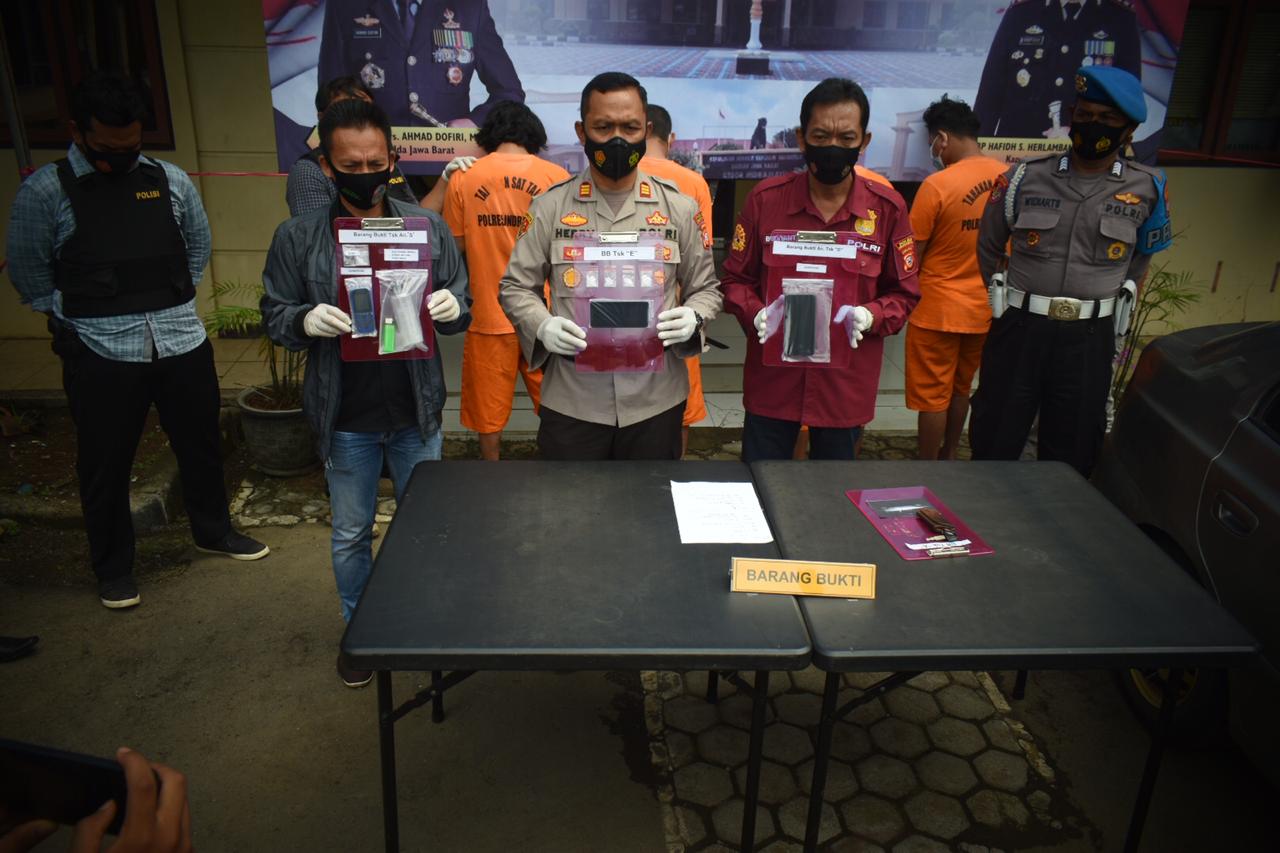 Polisi Tangkap 4 Orang Pengedar Narkotika Jenis Sabu