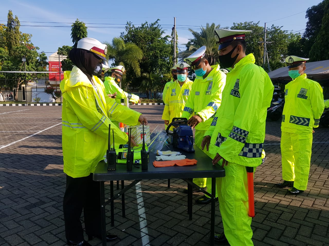 Kasat Lantas Polres Situbondo Pimpin Apel Antisipasi Bencana Memasuki Musim Hujan dan Libur Akhir Pekan