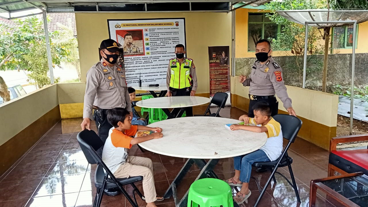 Polsek Gunung Puyuh Sukabumi Kota Sediakan Fasilitas Daring Bagi Para Pelajar
