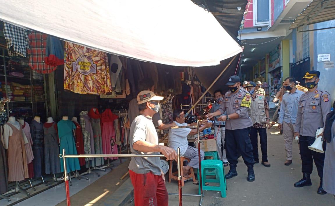 Kapolsek Cikijing Polres Majalengka Polda Jabar : Siapapun yang Langgar Prokes Akan Ditindak