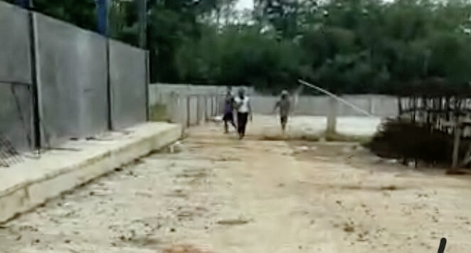 Diduga Belum Memiliki IMB dan Disegel Beberapa Kali, PT. Pasific Agung di Citeras Terus Membangun