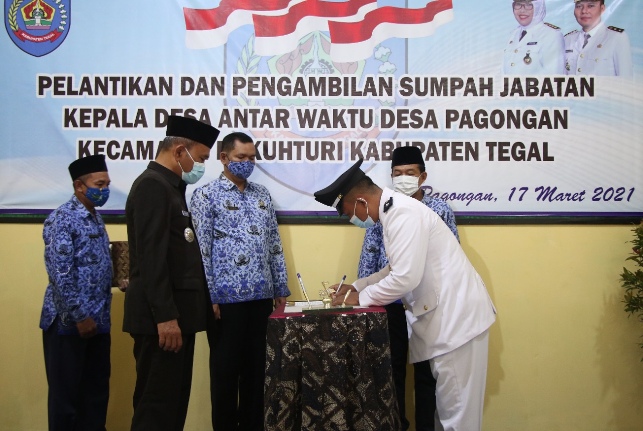 Kepala Desa Pengganti Antar Waktu Desa Pagongan Resmi Dilantik