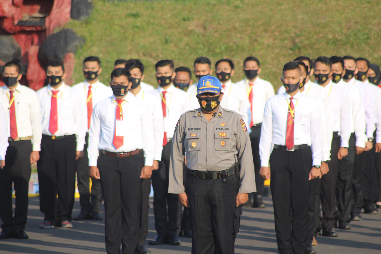 300 Peserta Mengikuti Latihan Peningkatan Kemampuan Tugas Polri di SPN Polda Jabar