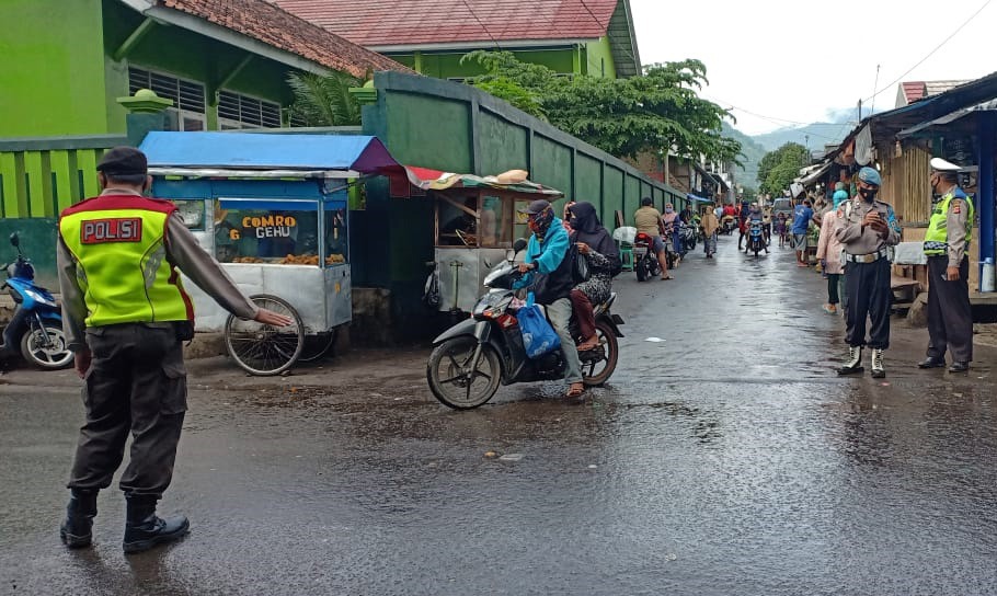 Tak Kenal Lelah Polsek Darmaraja Terus Melaksanakan Ops Yustisi