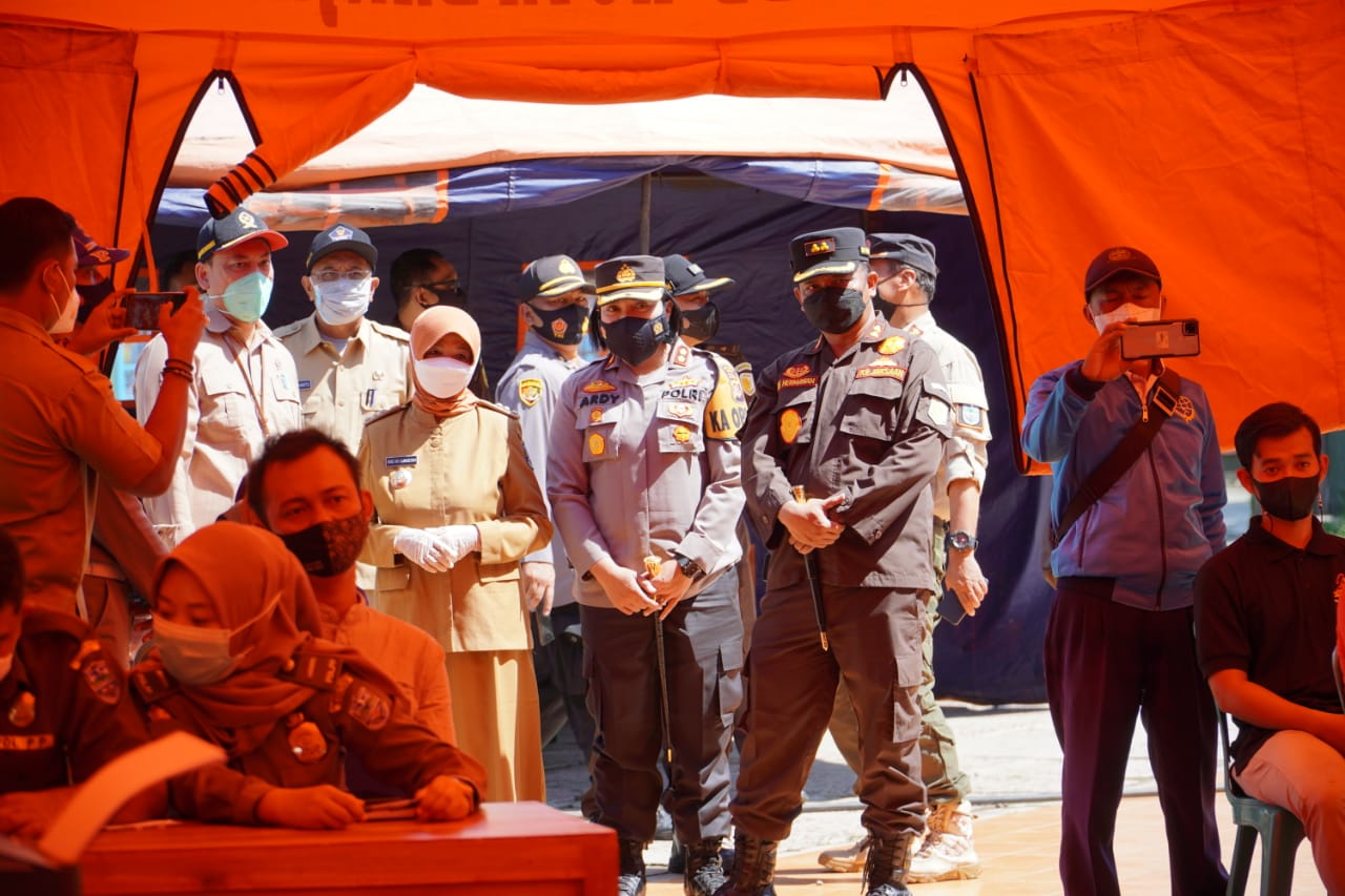 5 orang Pelanggar Prokes di Banjar Dikenakan Tipiring 