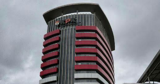 KPK Perpanjang Masa Tahanan Dua Tersangka Korupsi Jembatan Waterfront City Kampar 