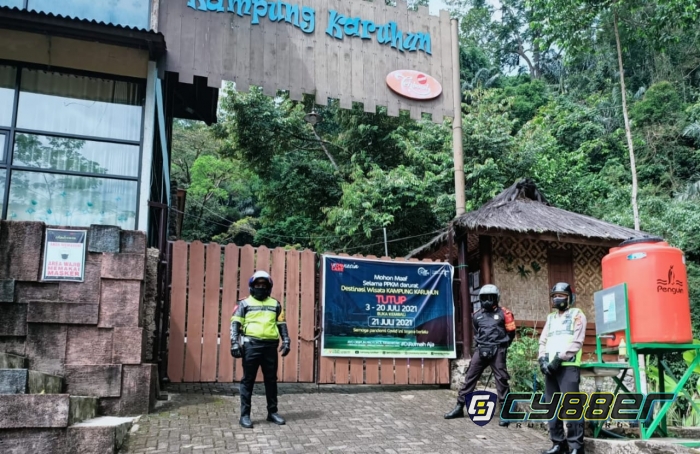 Kapolres Sumedang Cek Tempat Wisata dan Pos Penyekatan
