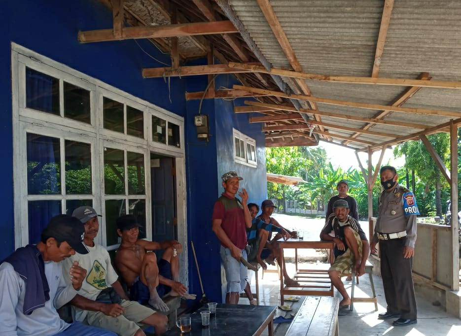 Cegah Covid-19, Polres Kuningan Polda Jabar Sambang Dialogis Warga, Berikan Himbauan 3M