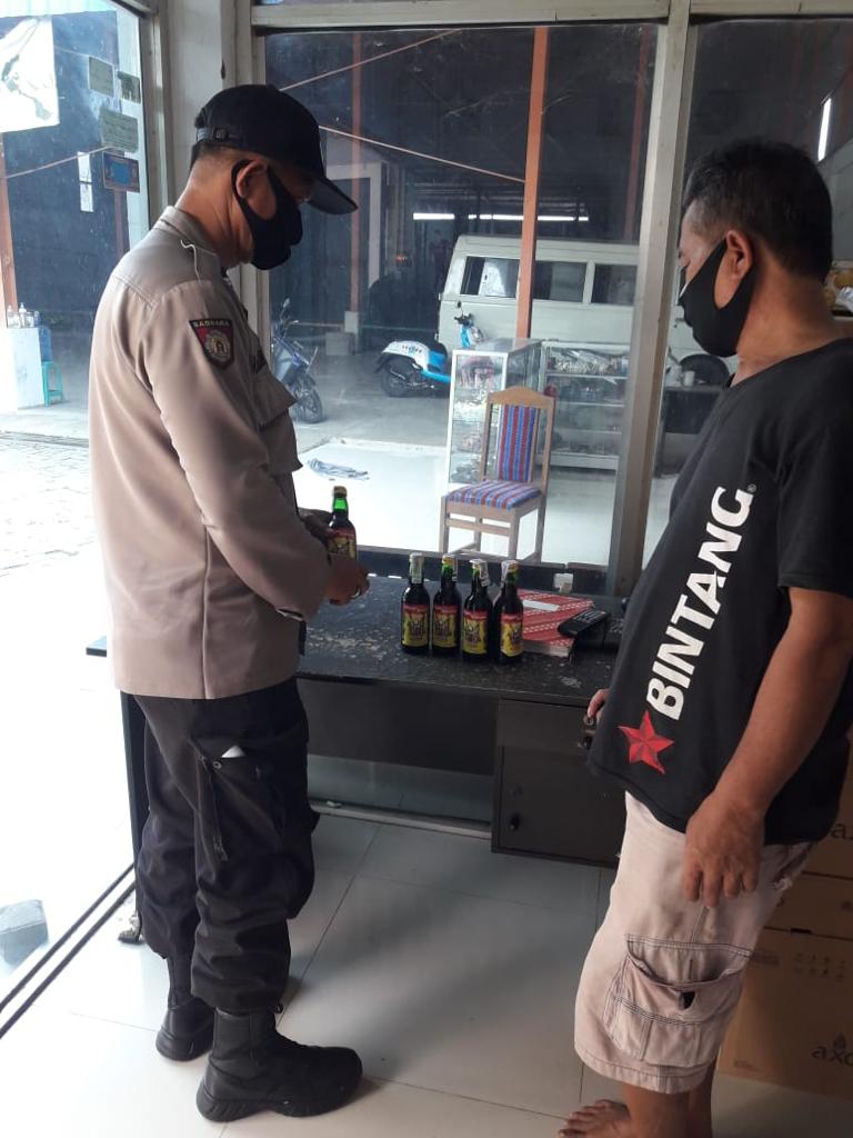 Polres Indramayu Polda Jabar Tim Khusus Gabungan  Razia Minuman Miras
