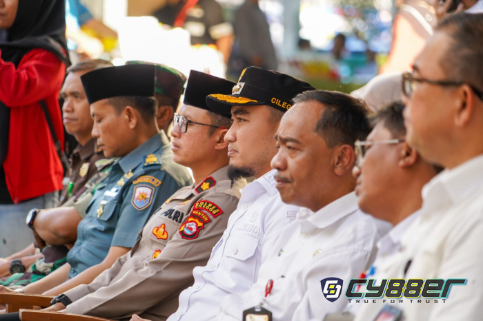 Disperindag Cilegon Bagikan 250 Paket Sembako kepada Warga 