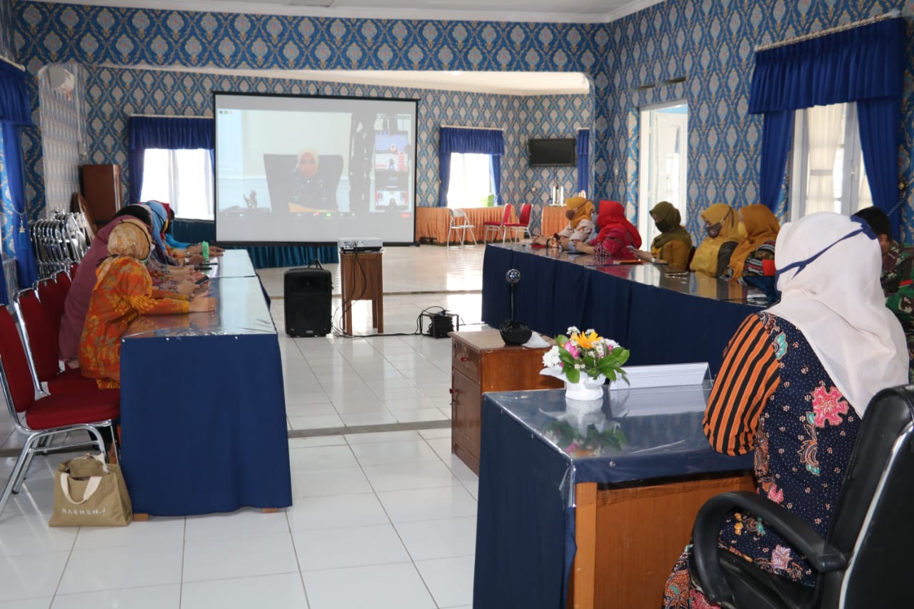 Zoom Meeting, Tata Cara Pameran Bagi UMKM, Dekorasi Interior dan Eksterior