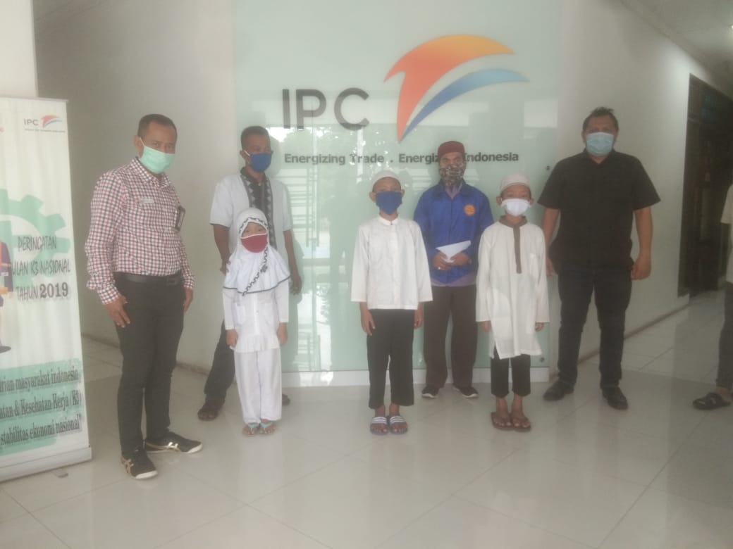 PT.IPC Cabang Pelabuhan Sunda Kelapa Berikan Santunan Kepada Yatim Piatu
