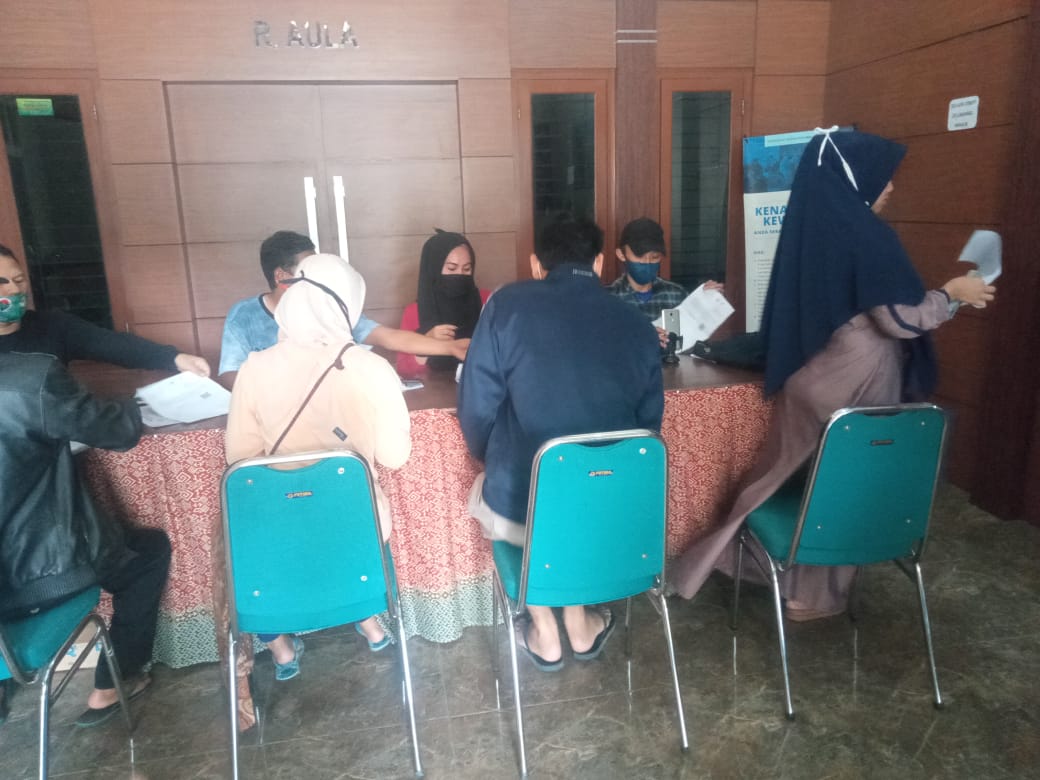 Pemdes Ciherang Pondok Salurkan  Banpres,Tahap Dua Untuk 644 KPM.