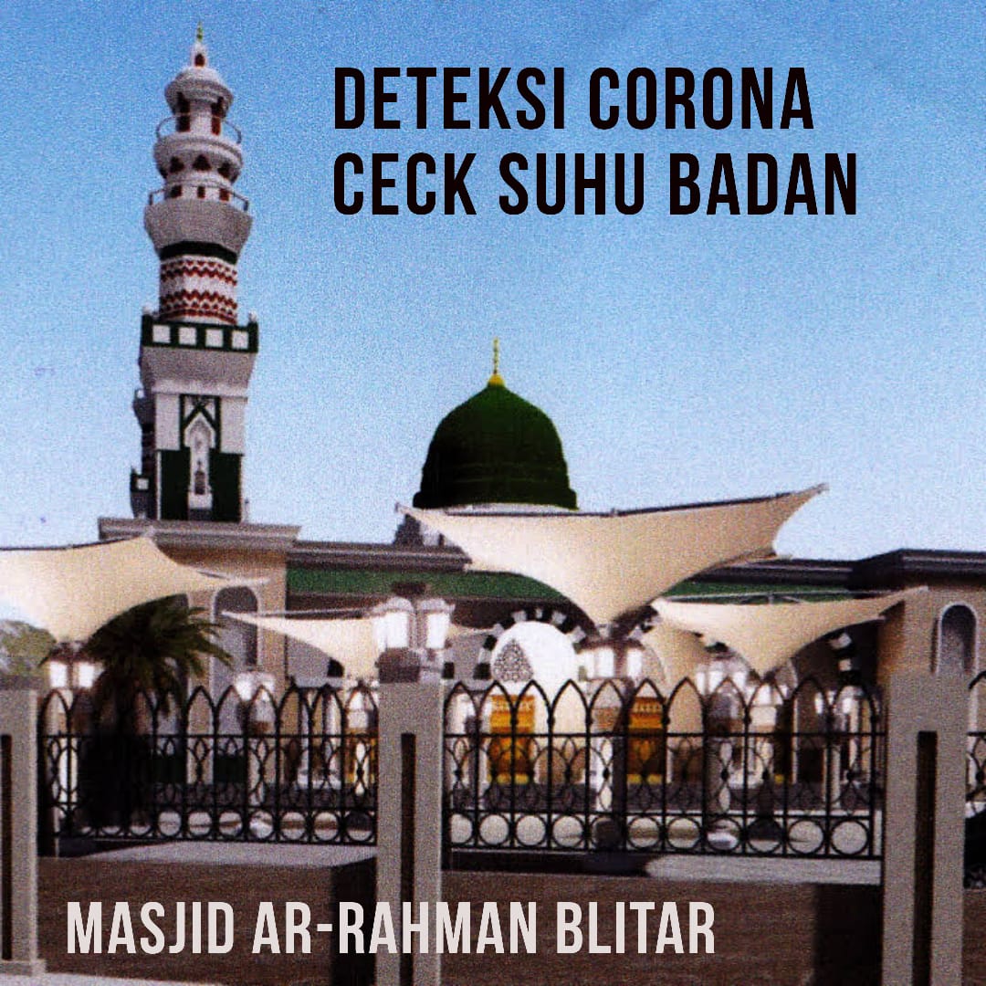 Mencegah Penyebaran Virus Corona Saat Sholat Ju"mat, di Masjid Ar-Rahman Mayangkara Group Kota Blitar Melakukan Pemeriksaan Suhu Tubuh Kepada Para Jamaah