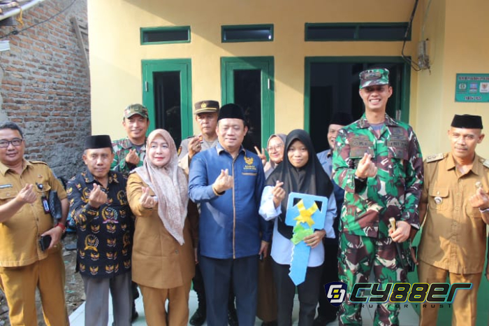 Dandim 0602/Serang Letkol Arm Oke Kistiyanto Serahkan Rumah Hasil Rehab Rutilahu